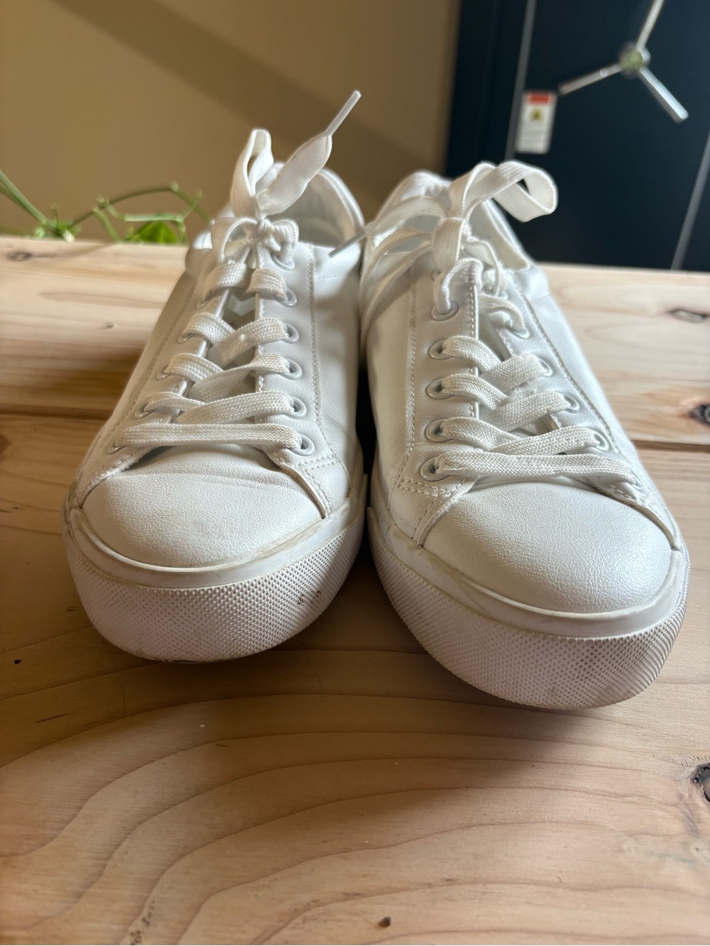 Target Women’s White Low-Top Sneakers